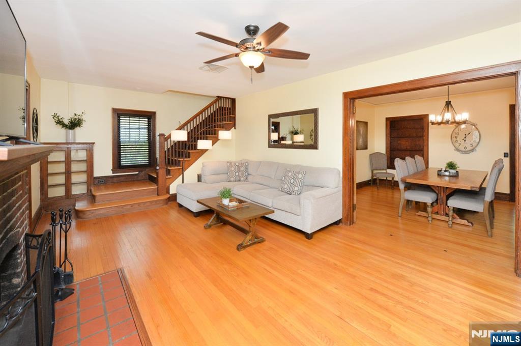 525 Washington Avenue