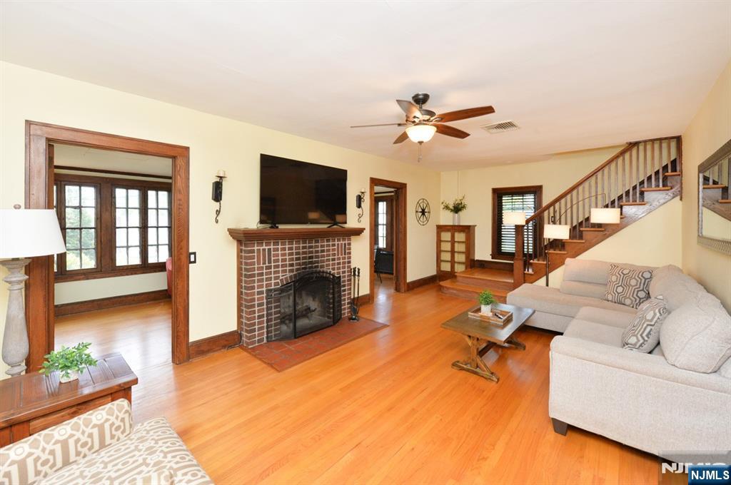 525 Washington Avenue