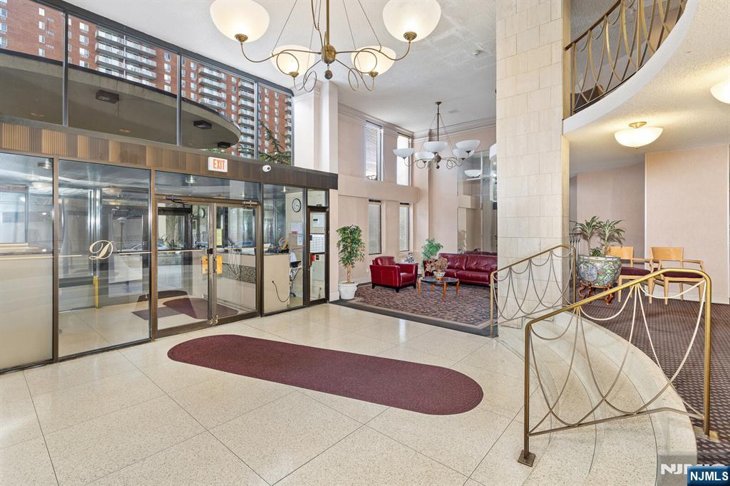 160 Overlook Avenue 22F