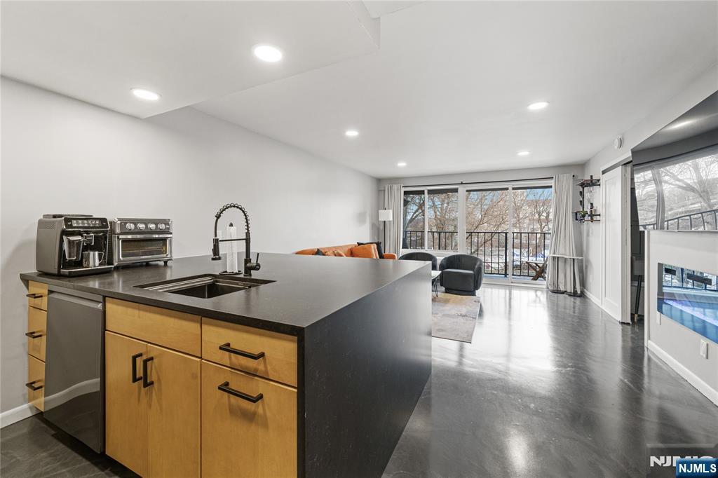 55 Clinton Place 308