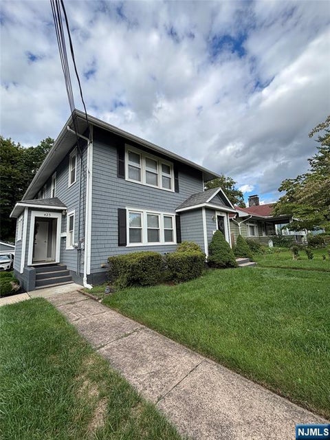 Photo of 423 Closter Dock RD, Closter, NJ 07624 (MLS # 26032507)