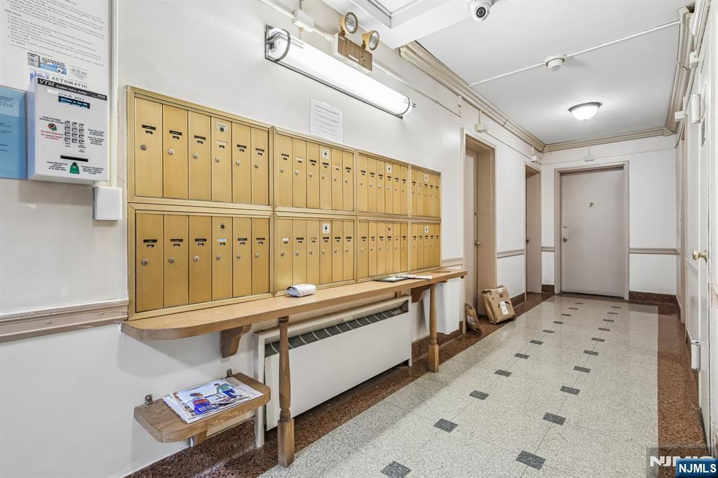 3060 Edwin Avenue 4C