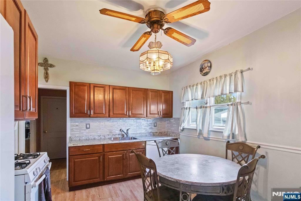 252 Oriental Place
