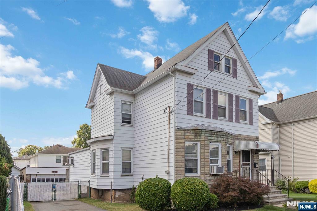 252 Oriental Place