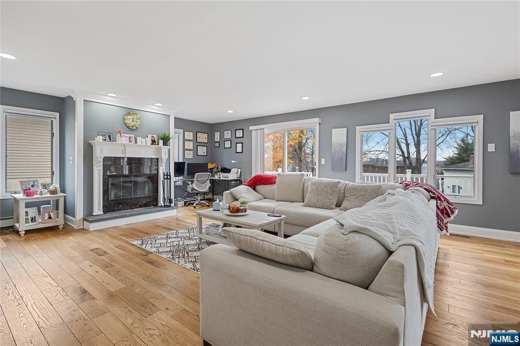 Photo of 69 Colonial Road, Wayne, NJ 07470 (MLS # 25039938)