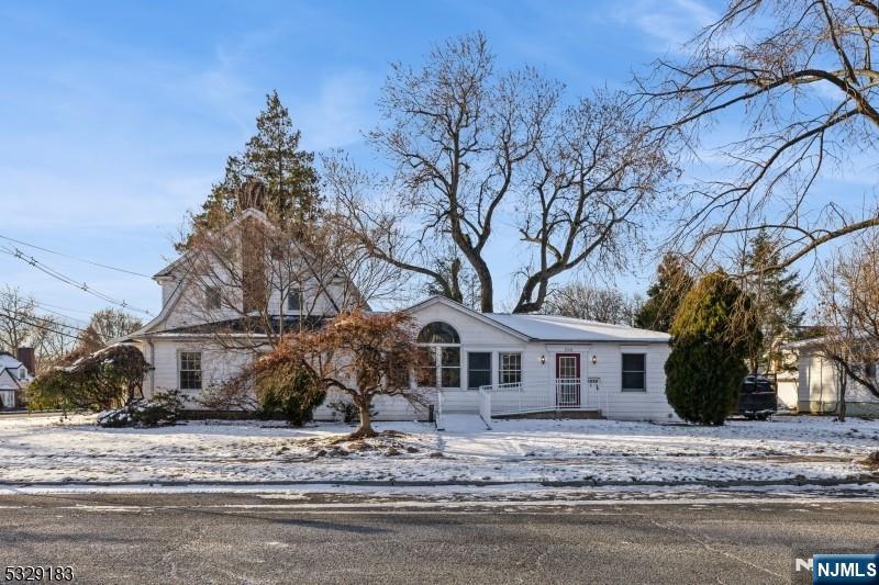 630 Queen Anne Road