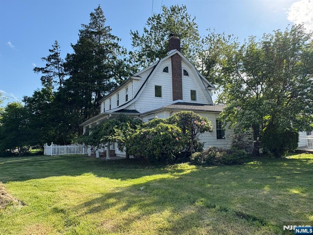 Property for Sale at 630 Queen Anne Road, Teaneck, New Jersey - Bedrooms: 5 
Bathrooms: 3.5 
Rooms: 12  - $925,000