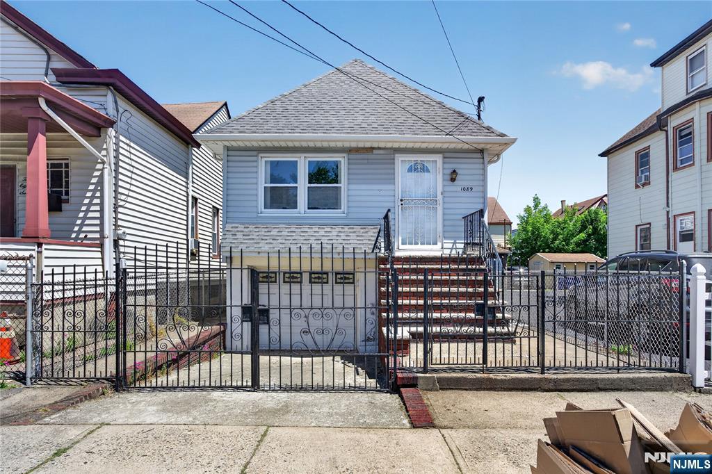 1089 23rd Street