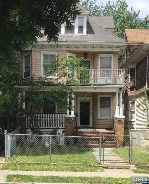 79 N Munn Avenue East Orange NJ 07017