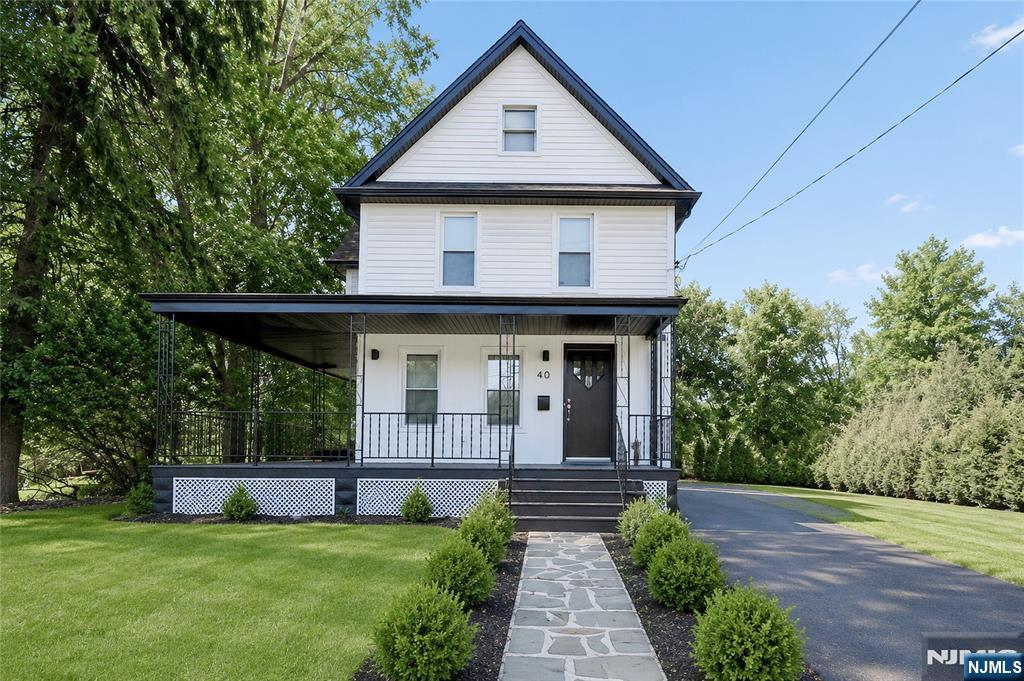 40 Grant Avenue