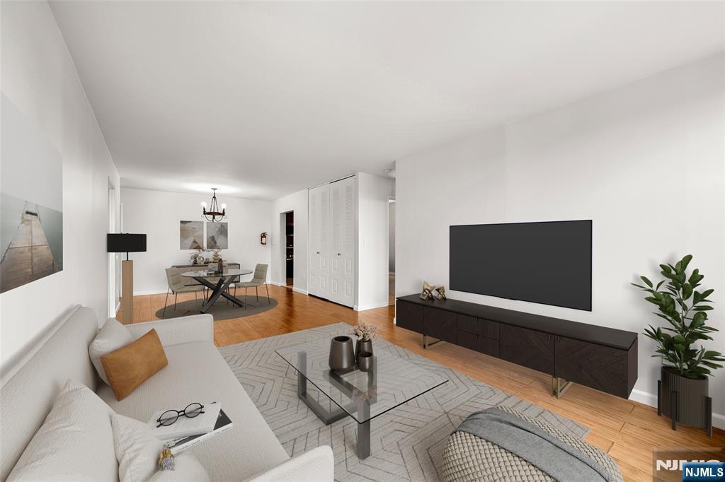 9019 Wall Street 6B