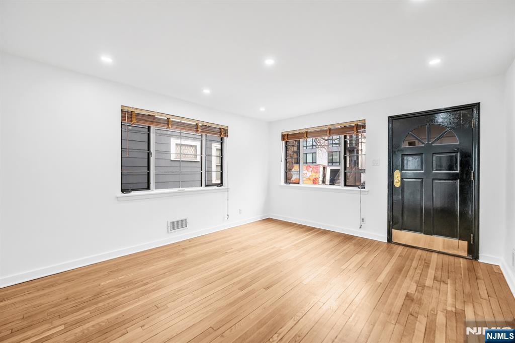 44 Knox Avenue