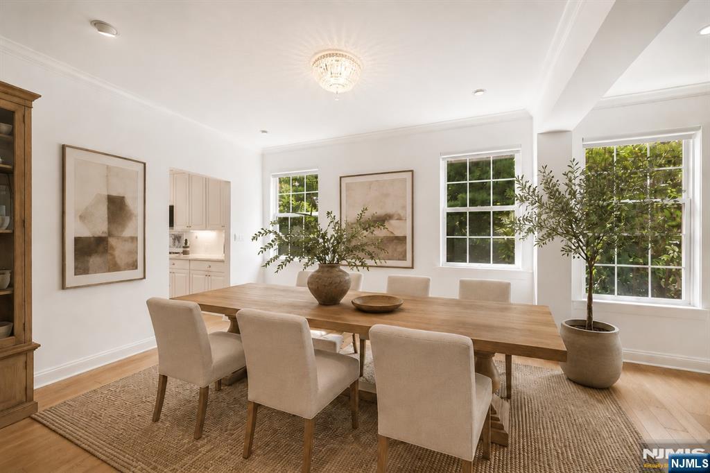 2 Stone Ridge Court