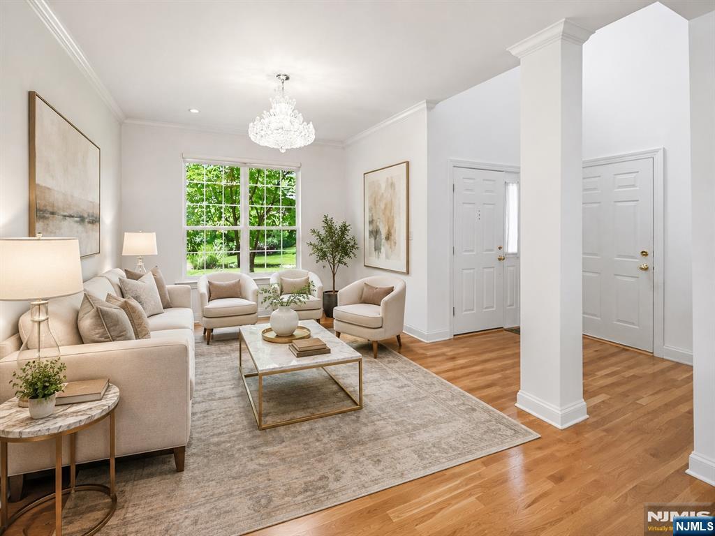 2 Stone Ridge Court