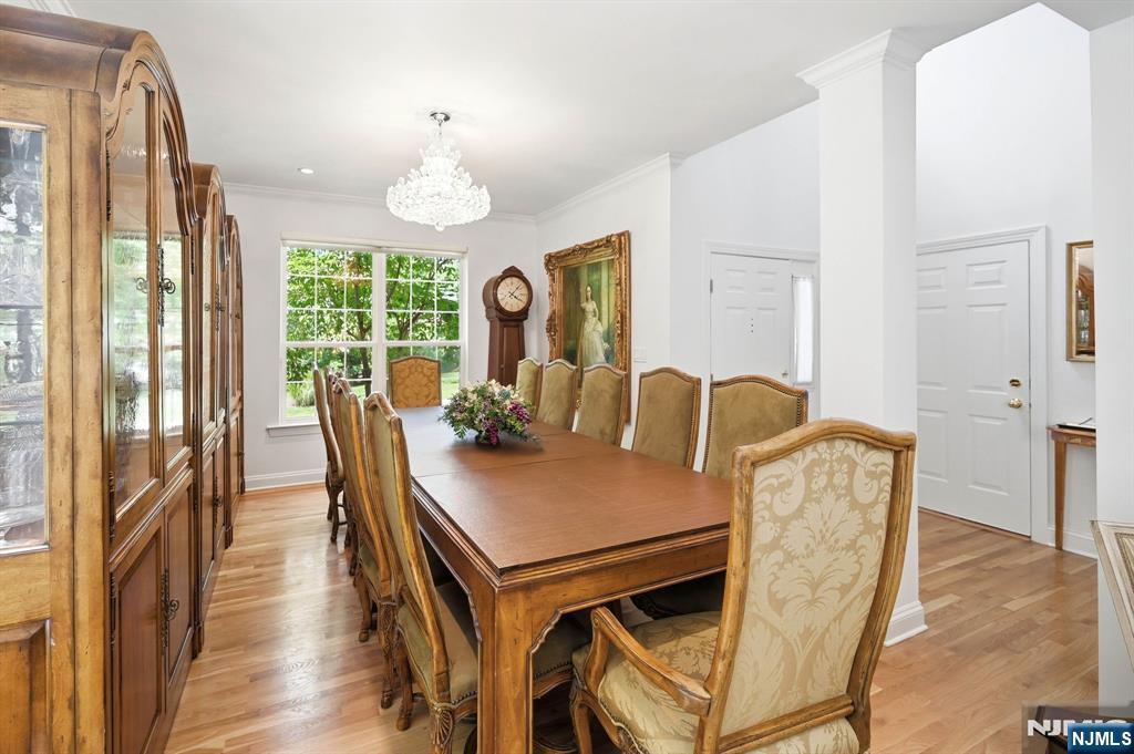 2 Stone Ridge Court