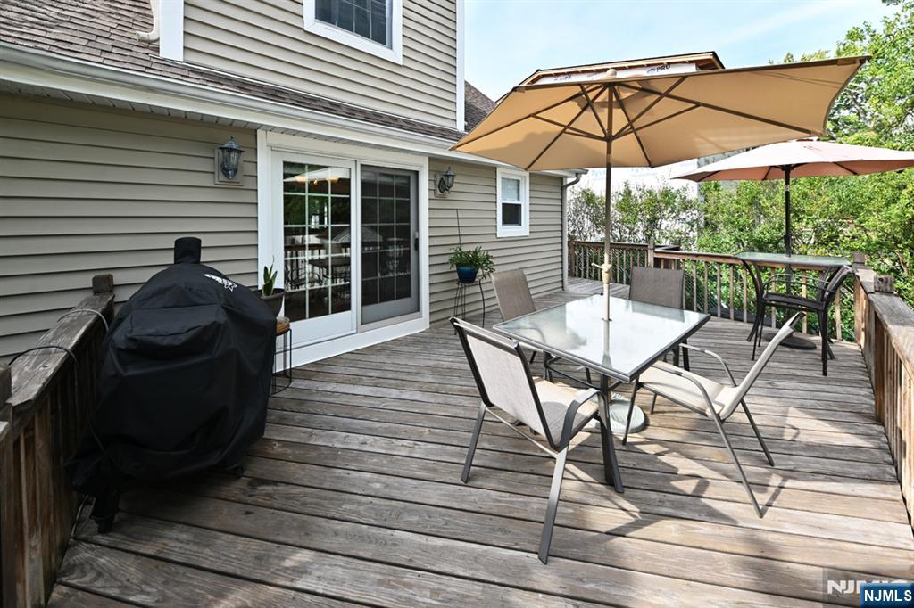 Homes for Sale in Northern NJ | ThisIsRiverEdge.com 700 Evans Street