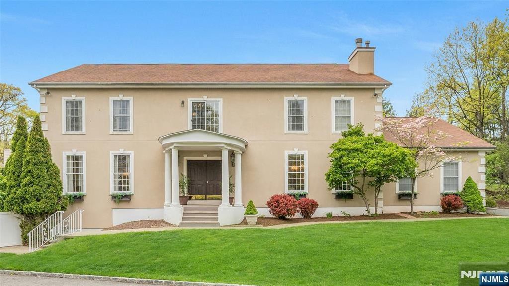 Photo of 16 Lenape Trail, Montclair, NJ 07009 (MLS # 26015343)