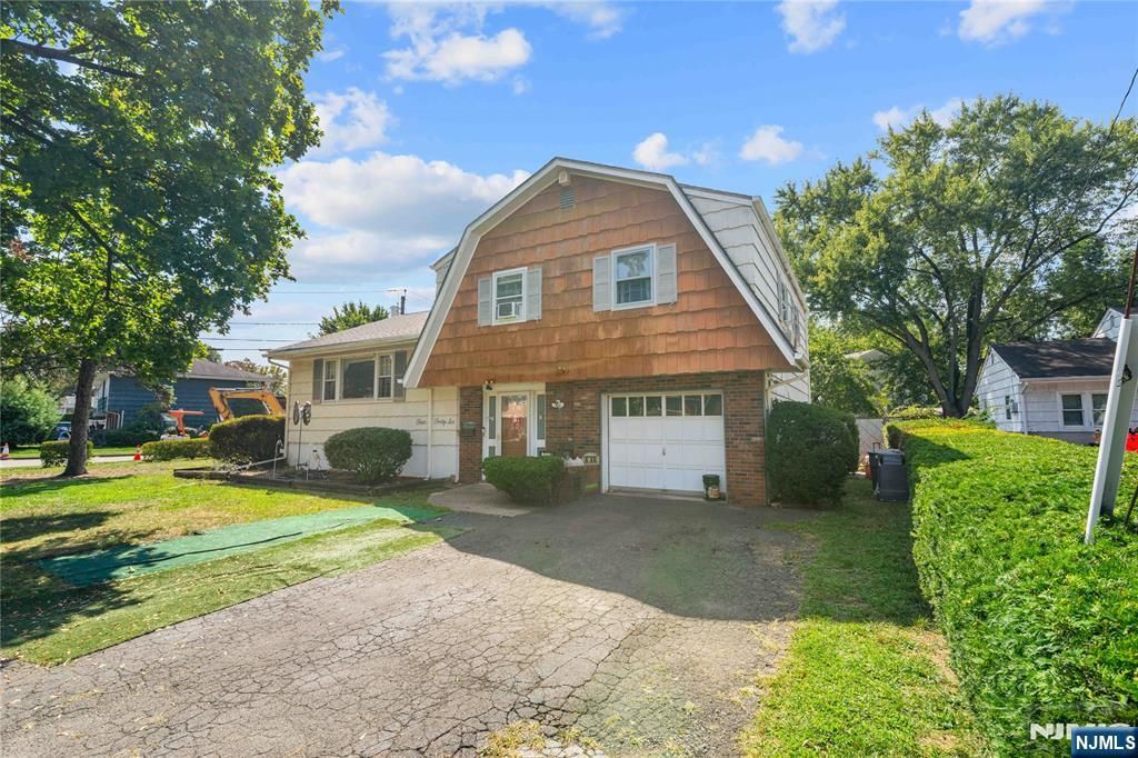 Photo of 446 Boyd Avenue, Fair Lawn, NJ 07410 (MLS # 25033062)