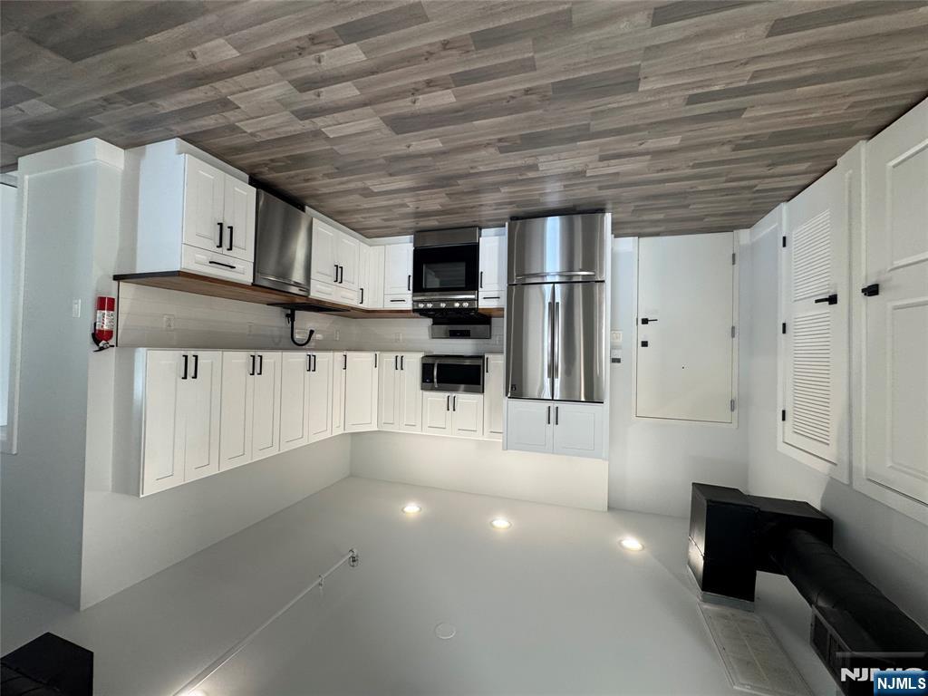 20 Chestnut Street APARTMENT #2