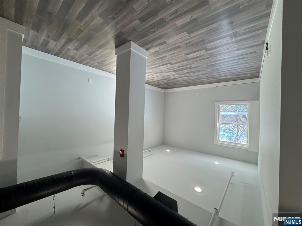 20 Chestnut Street APARTMENT #2