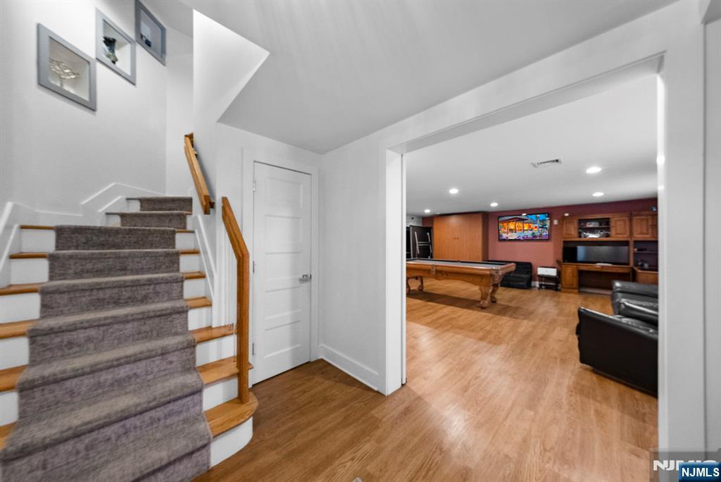 807 Edgewood Lane B