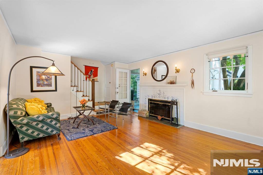 667 Sunset Road