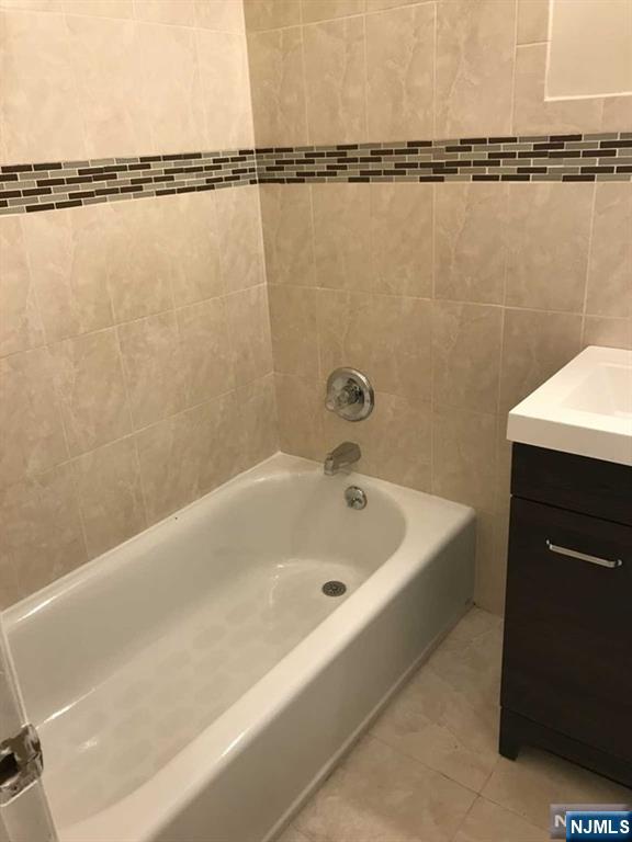126 W Clinton Avenue 2