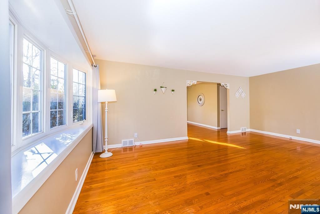 Photo of 513 N Central Avenue, Ramsey, NJ 07446 (MLS # 26001331)