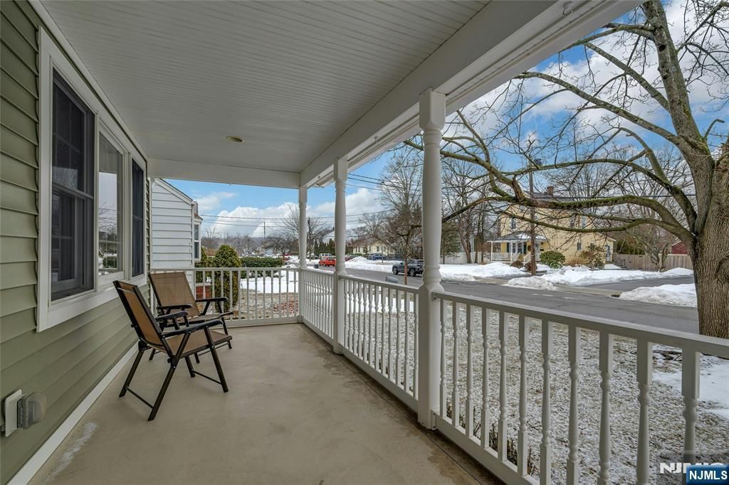 Photo of 101 Schuyler Avenue, Pompton Lakes, NJ 07442 (MLS # 26007381)