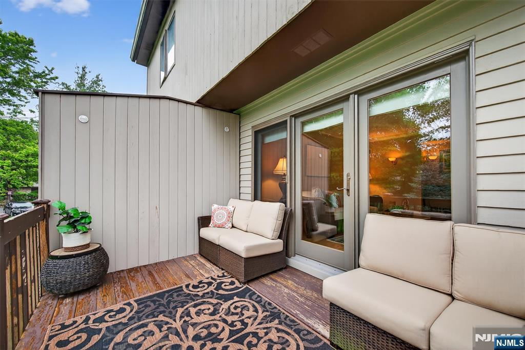 30 Peach Hill Court