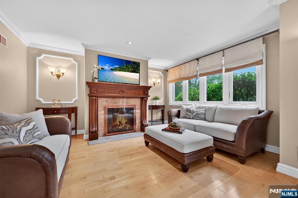 30 Peach Hill Court