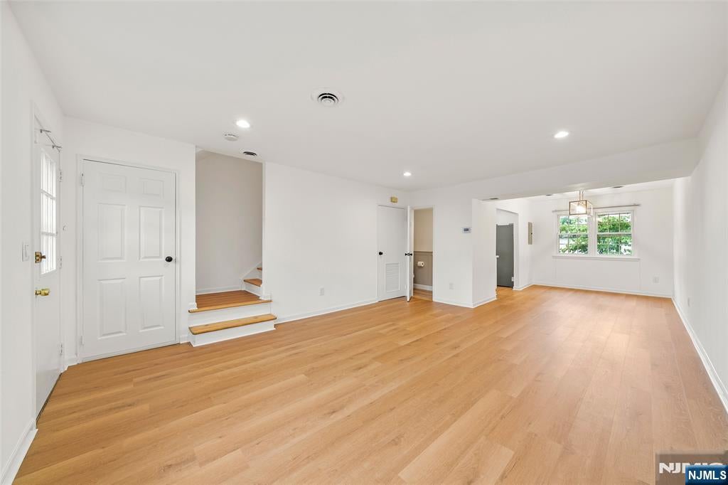 156 Parkview Drive 24
