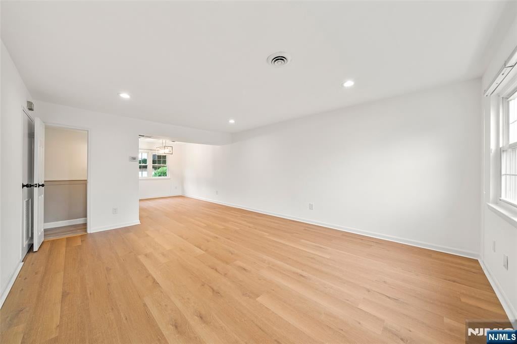 156 Parkview Drive 24