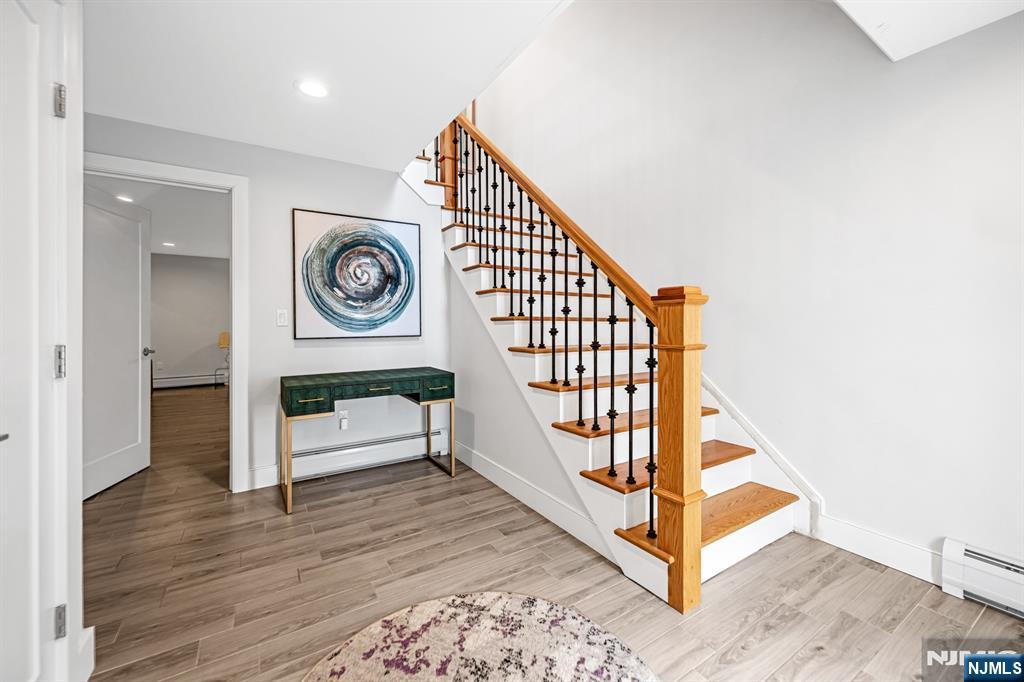275B 14th