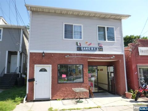 267 Degraw Avenue Teaneck NJ 07666