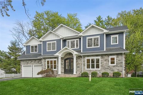 82 Martin Road Livingston NJ 07039