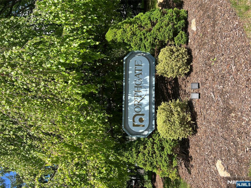 6 Braeburn Drive 6D