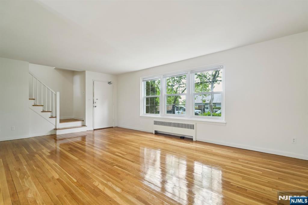 12 Mountain Avenue 18