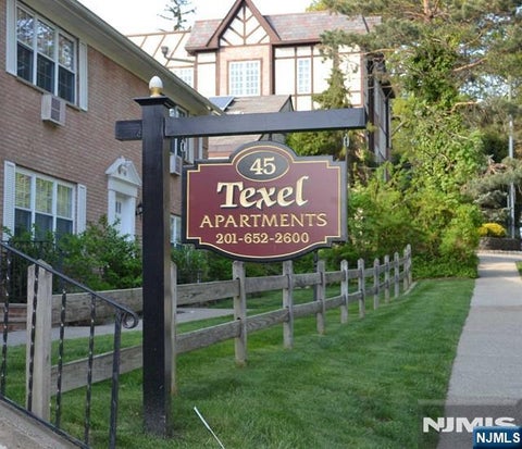 Photo of 45 Maltbie Ave #19A, Midland Park, NJ 07432 (MLS # 26041027)