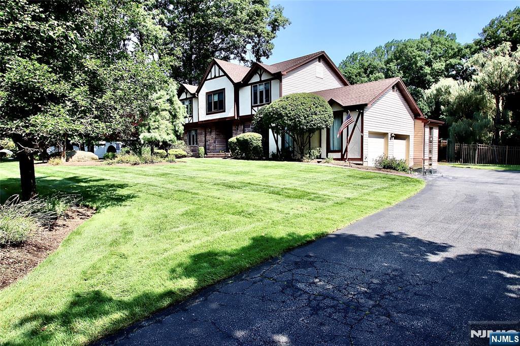 9 Watch Hill Road