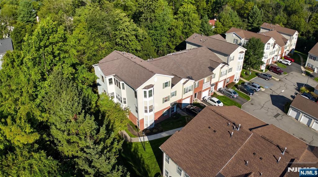 18 Windsor Drive