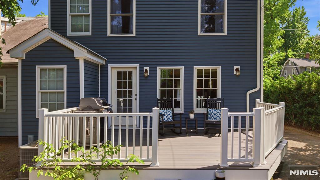 14 Gray Street
