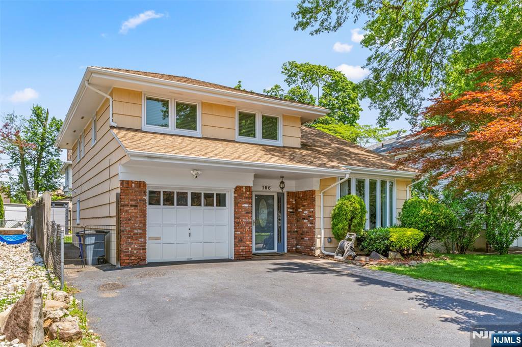 Property for Sale at 166 Dumont Avenue, Dumont, New Jersey - Bedrooms: 3 
Bathrooms: 2 
Rooms: 8  - $620,000