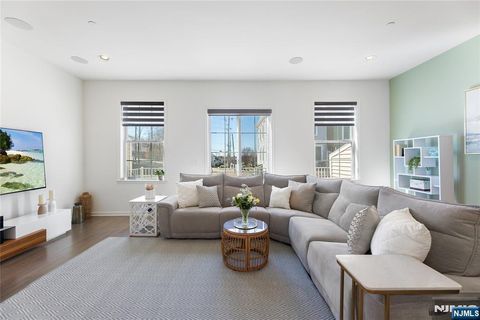 281 Bradley Drive Wood Ridge NJ 07075