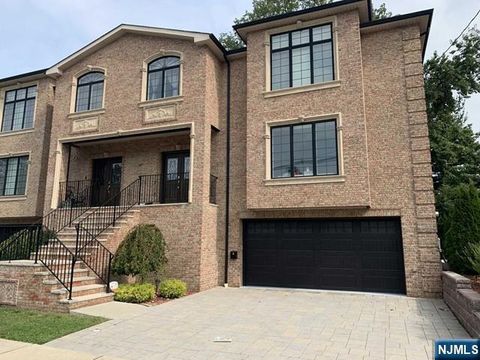 327 Lincoln Avenue B Fort Lee NJ 07024