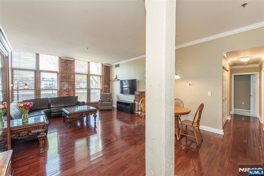 262 Main Street 103