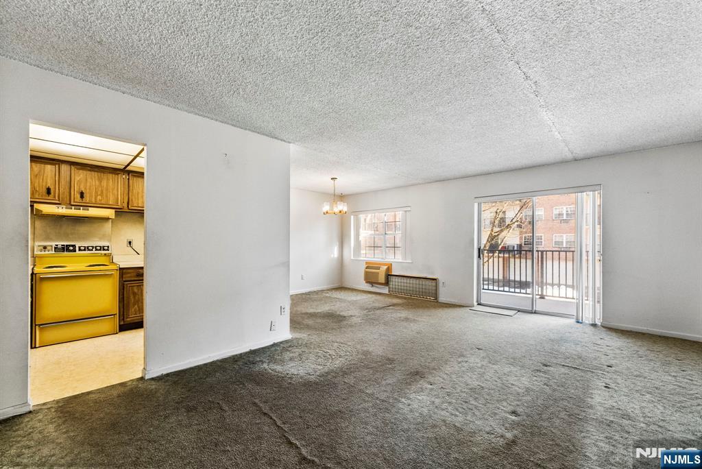 550 Fairview Avenue 111