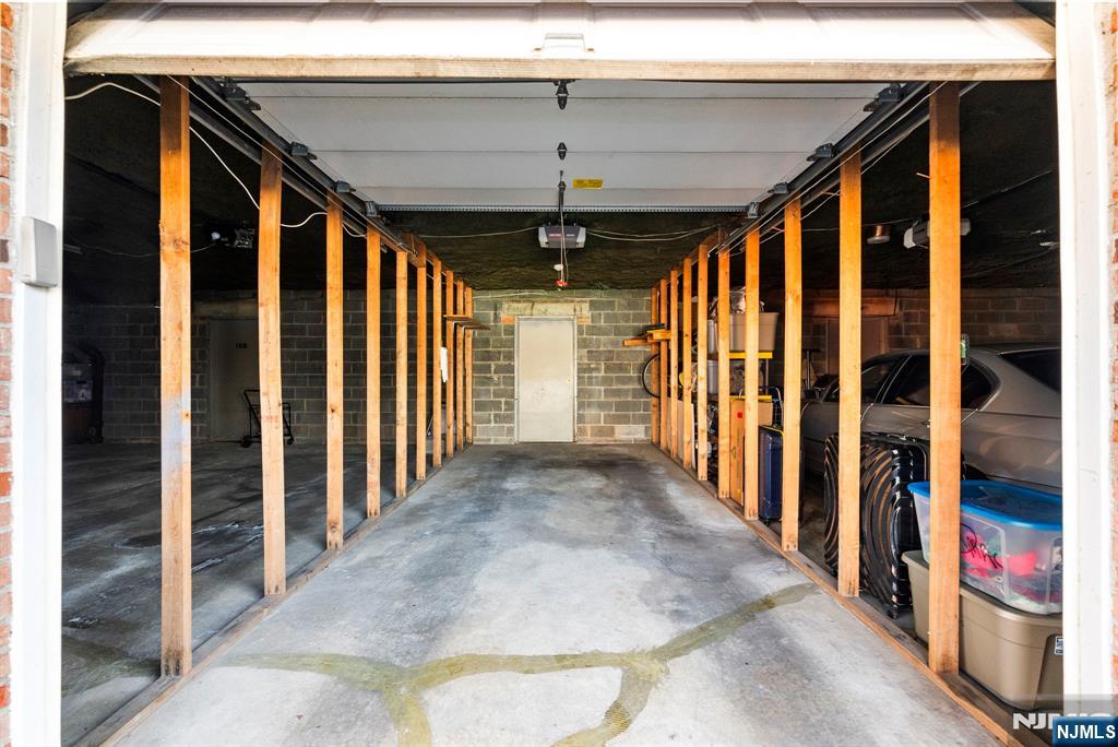 550 Fairview Avenue 111