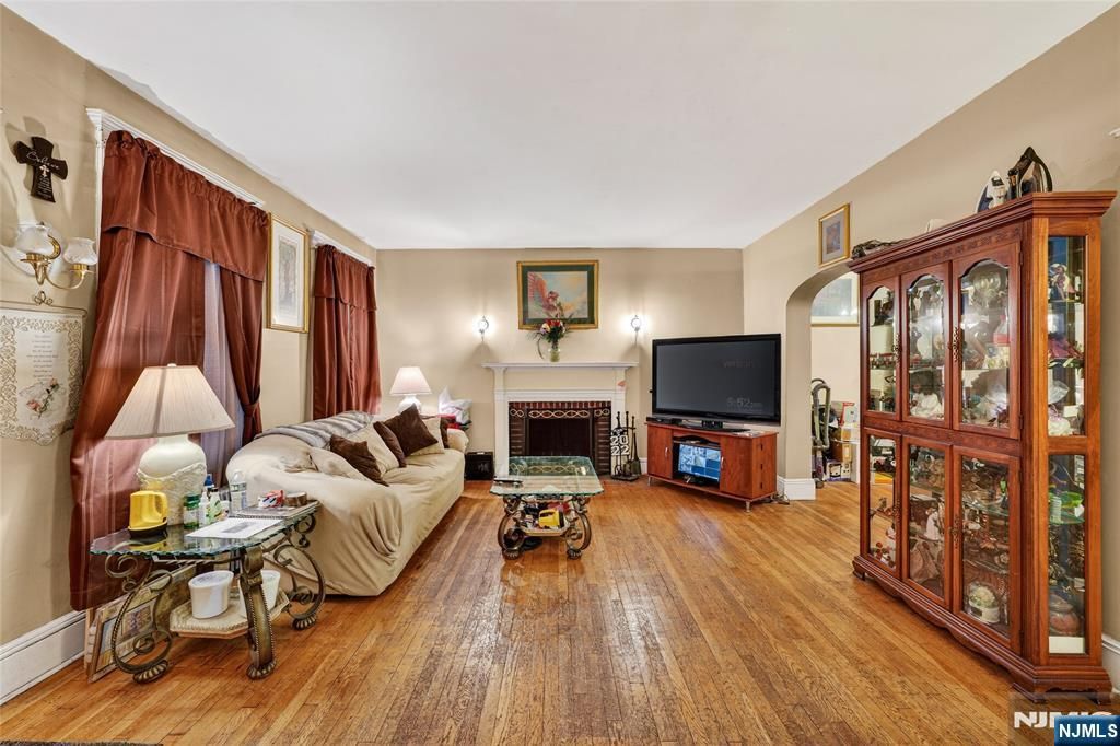 Photo of 501 32nd Street, Paterson, NJ 07504 (MLS # 26009703)