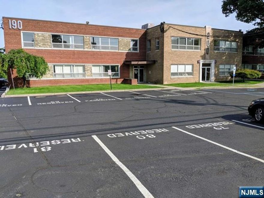 282 SF, single room office located on 2nd floor of highly visible building on Sylvan Avenue (Rt 9W) in Englewood Cliffs. Ample parking in rear and minutes from GWB. Tenant pays rent plus shared utilities and common area maintenance.